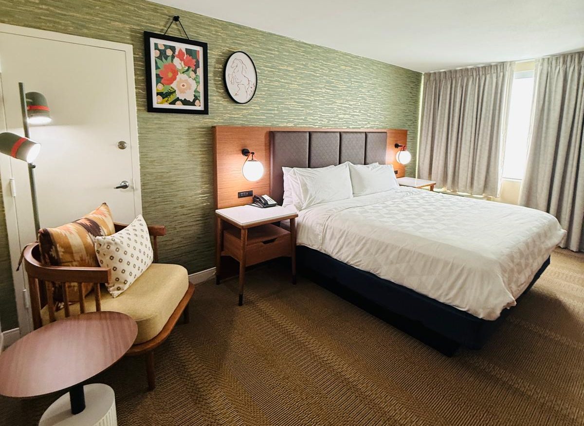 Guest room
